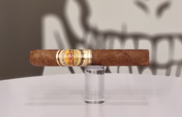La Aurora Hors D'Age Toro Zigarre