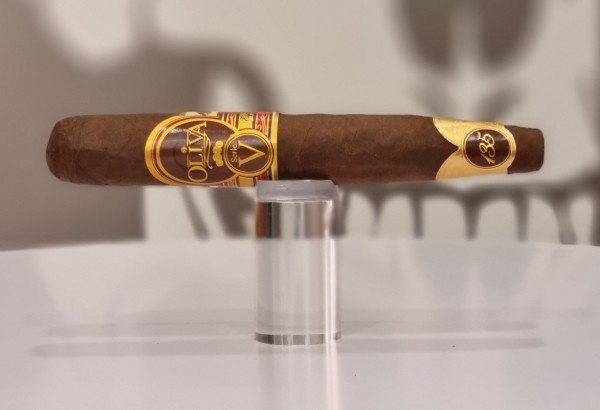 Oliva Serie V 135th Anniversary Edicion Real Limitada Zigarre