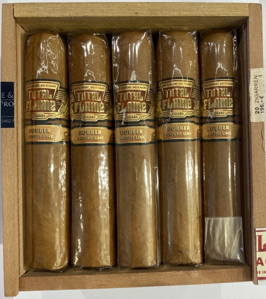 Total Flame Bright Line Zigarre