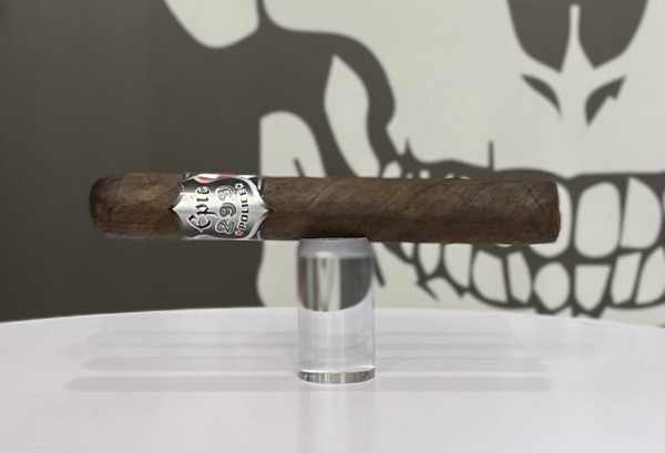 Epic by Dean Parson Police 299 Canada-NY Zigarre